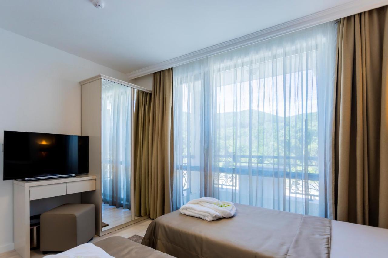 Onyx Beach Residence - Free Parking & Beach Access Свети-Влас Экстерьер фото
