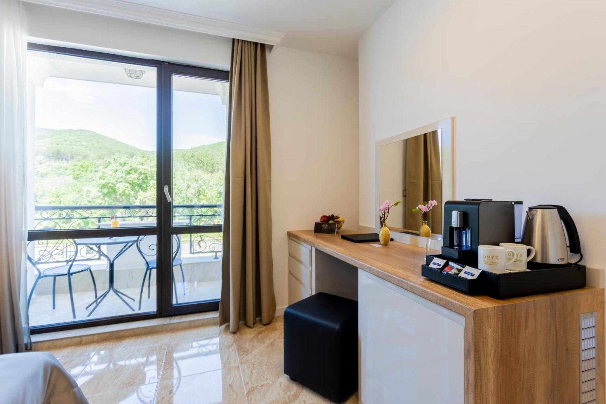 Onyx Beach Residence - Free Parking & Beach Access Свети-Влас Экстерьер фото